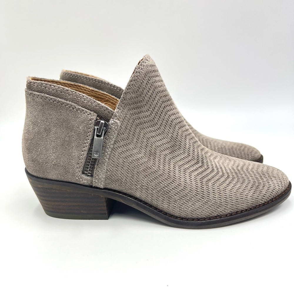 Lucky Brand Womens Fhuna Grey Suede Leather Chevron Ankle Boots Booties Shoes 7โ